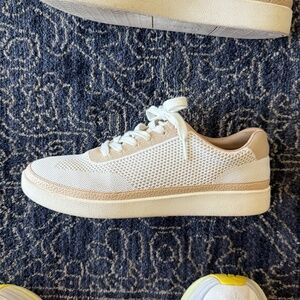 Vionic Women's Lace Up Sneakers Tan/White Size 11